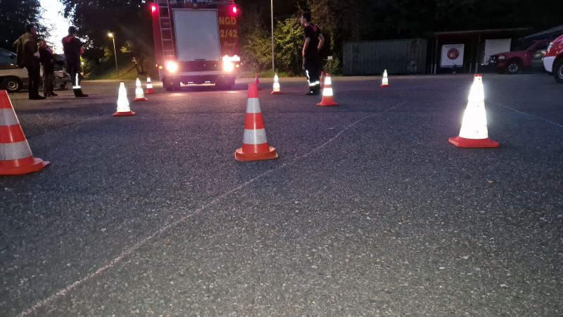 Bild "&Uuml;bungen:20221005_Uebung_Maschinisten.jpg"